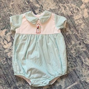 Super cute Dondolo embroidery bubble gum bubble.